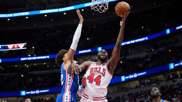 Chicago Bulls forward Patrick Williams vs. Philadelphia 76ers guard Matisse Thybulle (22) during the first half at United Center